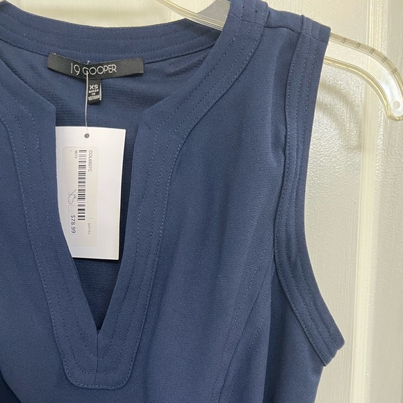 Business Casual V Neck Dress with Waist Tie
New With Tags - Picture 4 of 5